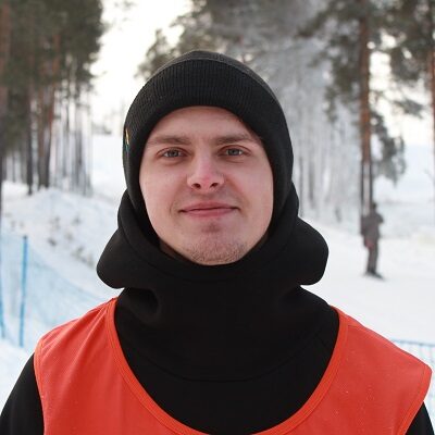 Котегов Артём<br><font color='#1e46a1'>инструктор категории «C»</font>